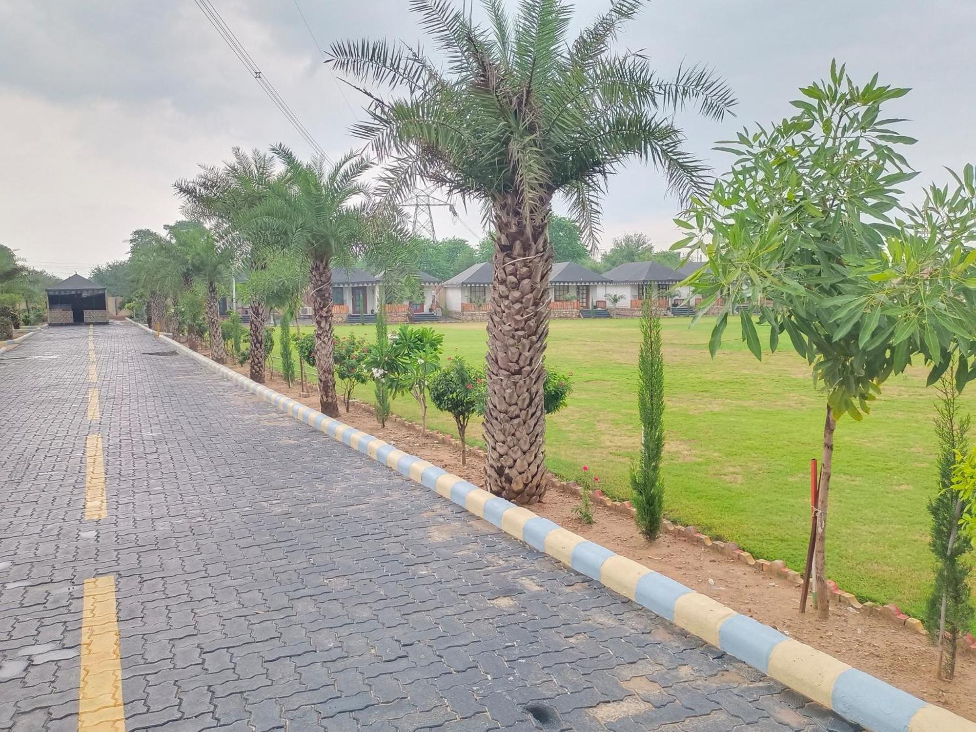 Royal Rajasthan Resort Sikar Zewnętrze zdjęcie