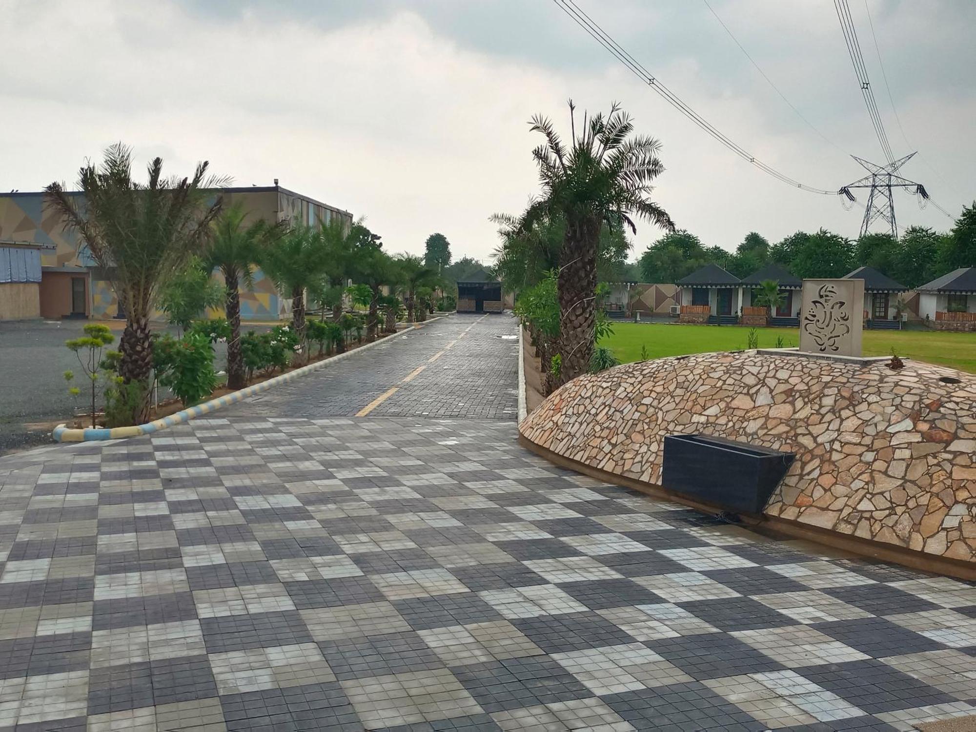 Royal Rajasthan Resort Sikar Zewnętrze zdjęcie
