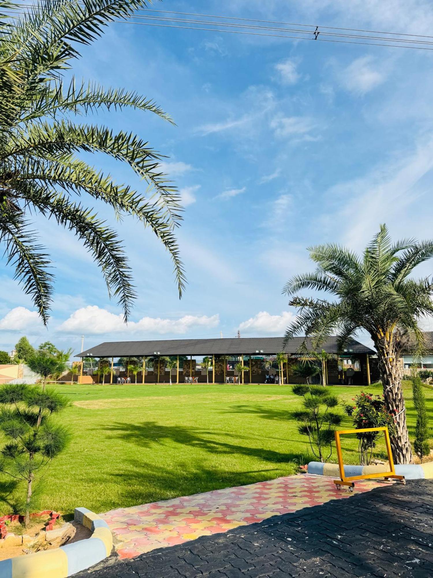 Royal Rajasthan Resort Sikar Zewnętrze zdjęcie