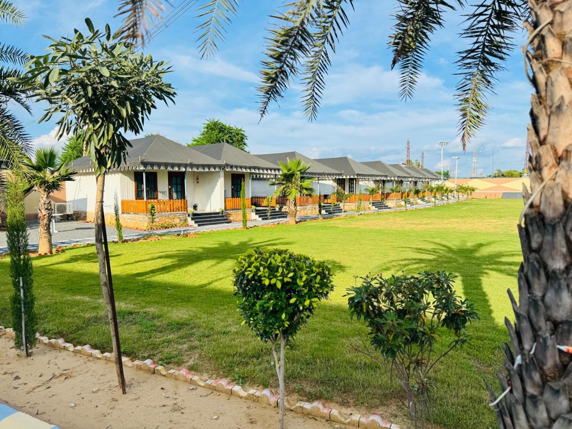 Royal Rajasthan Resort Sikar Zewnętrze zdjęcie