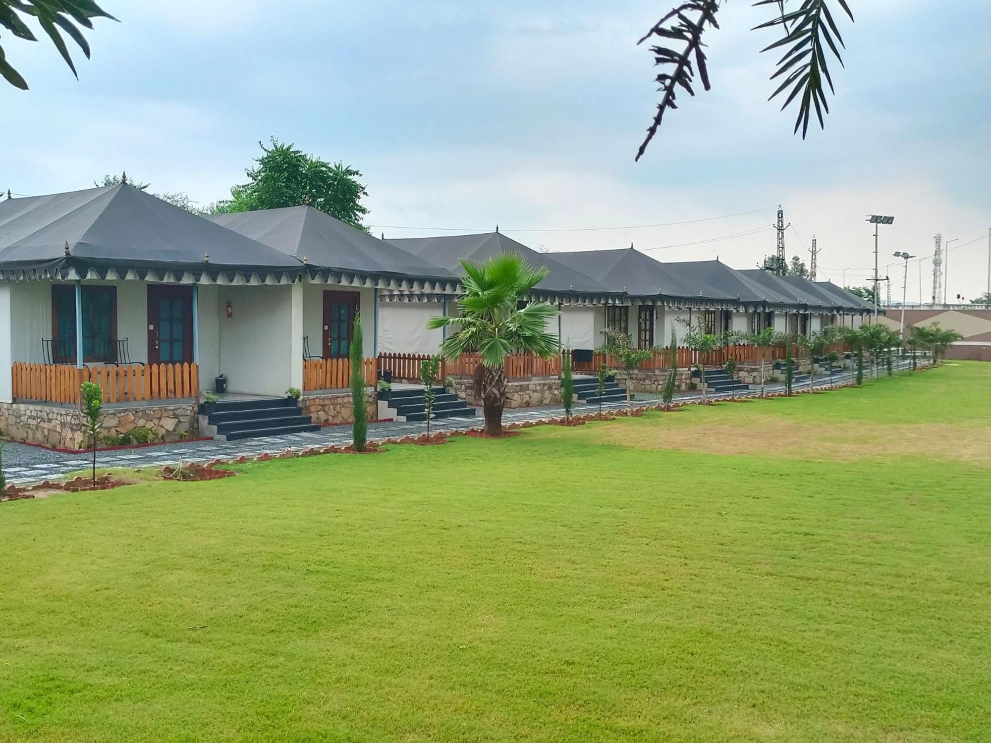 Royal Rajasthan Resort Sikar Zewnętrze zdjęcie