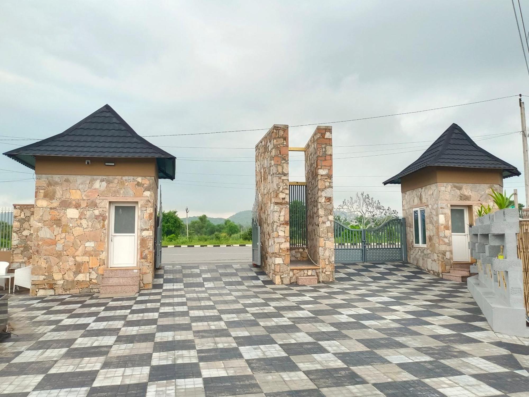 Royal Rajasthan Resort Sikar Zewnętrze zdjęcie