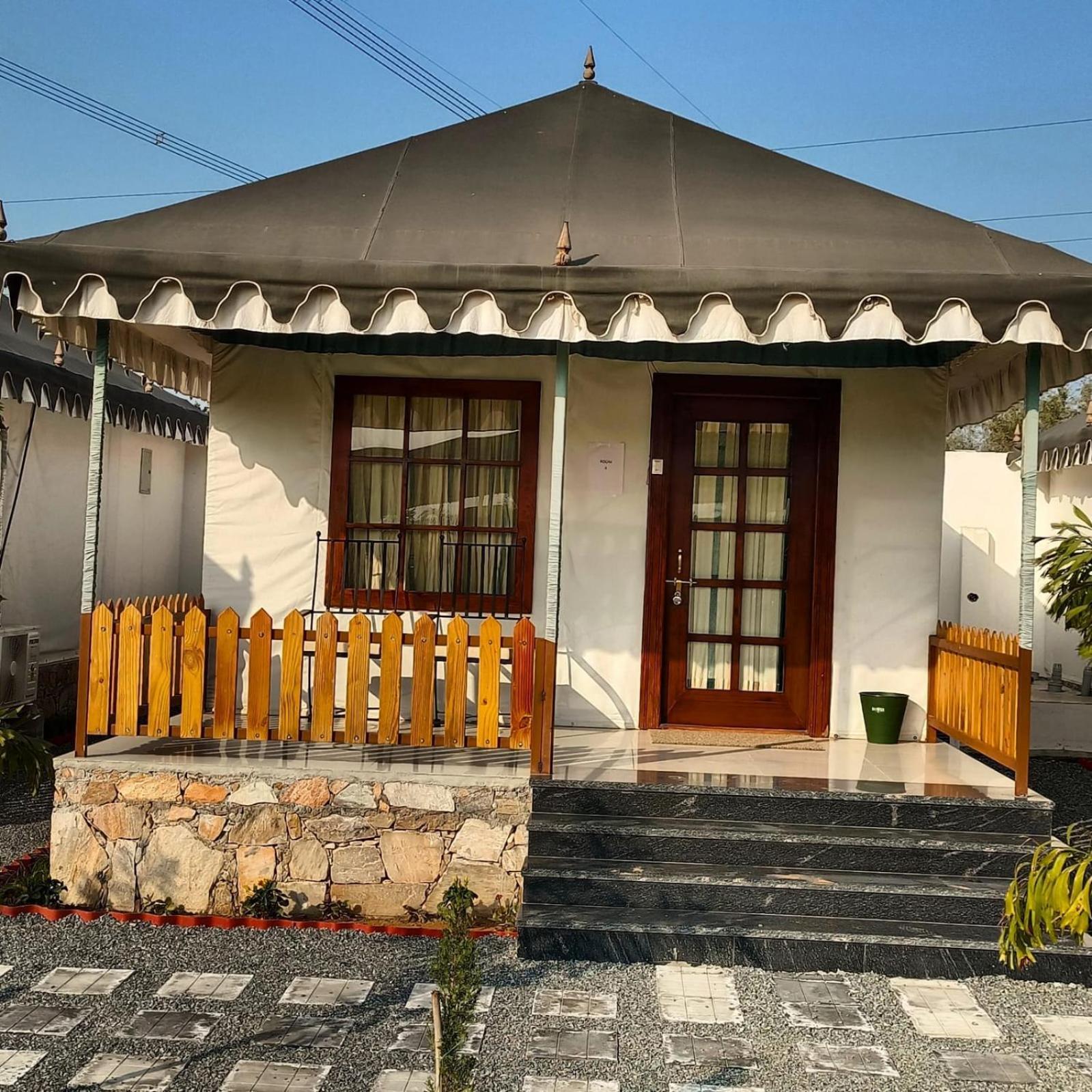 Royal Rajasthan Resort Sikar Zewnętrze zdjęcie